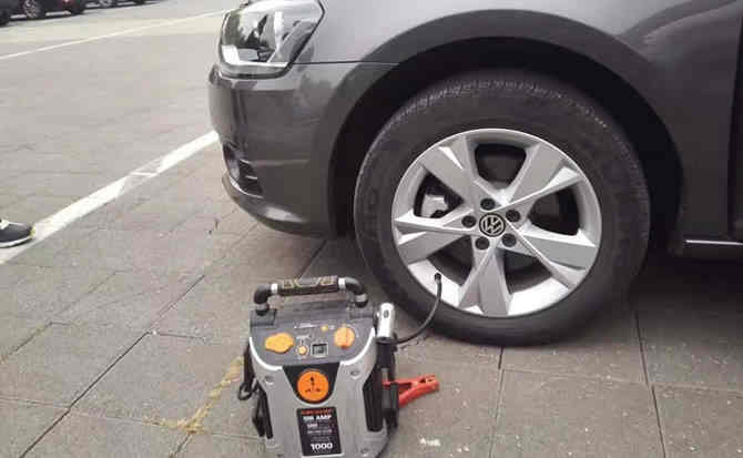 双辽汽车搭电案例