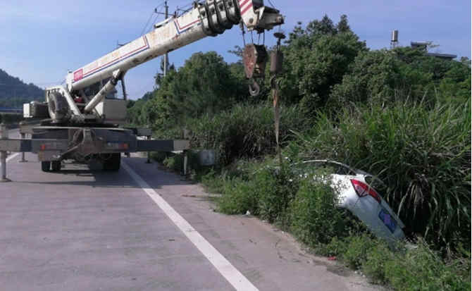 双辽重载吊车救援